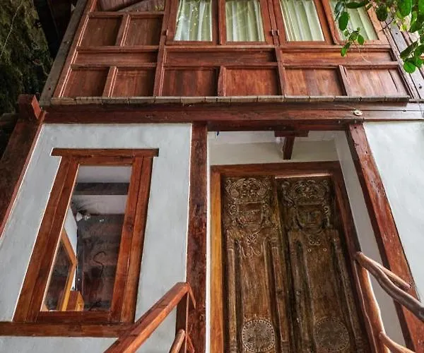The Hidden Escapes- Unique Tiny On Bingin With Breathtaking Ocean & Sunset Views Apartment